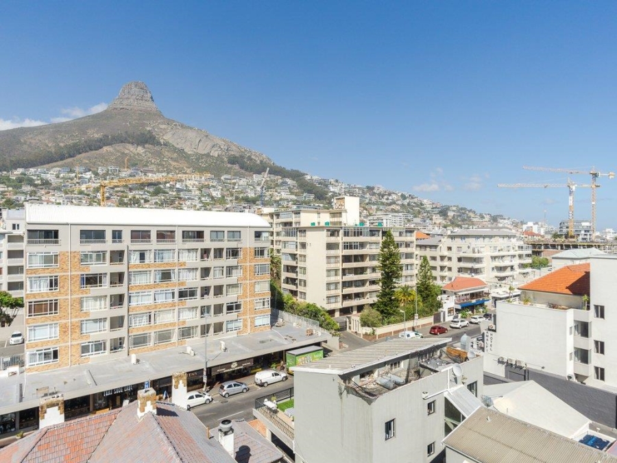 3 Bedroom Property for Sale in Sea Point Western Cape